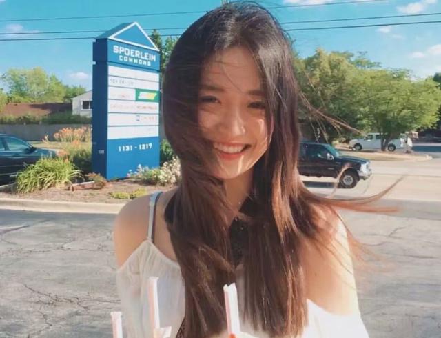 女孩子故意不看你是什么意思（女生故意无视你不看你的原因）