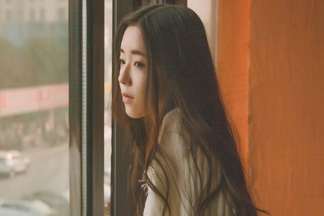 女孩子故意不看你是什么意思（女生故意无视你不看你的原因）