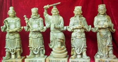 ​民间供奉的五路财神分别是谁，掌管何处的财源？