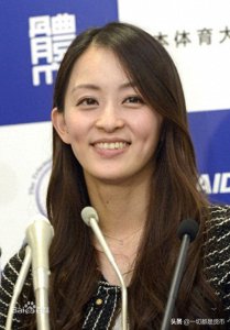 ​被评为过日本“最受欢迎女运动员”“最美女人”体操界田中理惠