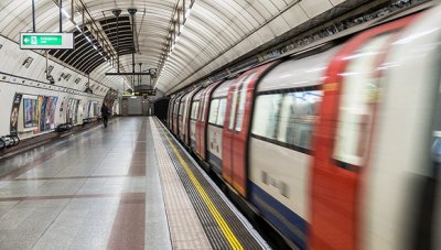 ​曾斟酌集体免疫的英国胜过意大利，成欧洲新冠死亡人数最多的国度