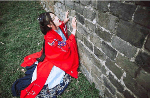 孟姜女哭倒的是哪段长城（孟姜女哭长城的故事简介）-