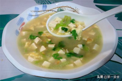 ​嫩豆腐怎么煮好吃？这样做，清淡又营养，快试试！