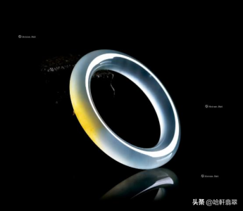 ​高冰种翡翠价格（高冰种翡翠手镯现在什么价位）