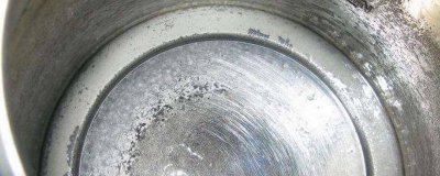 ​醋加水烧开可以去水垢吗 醋除水垢要加水吗