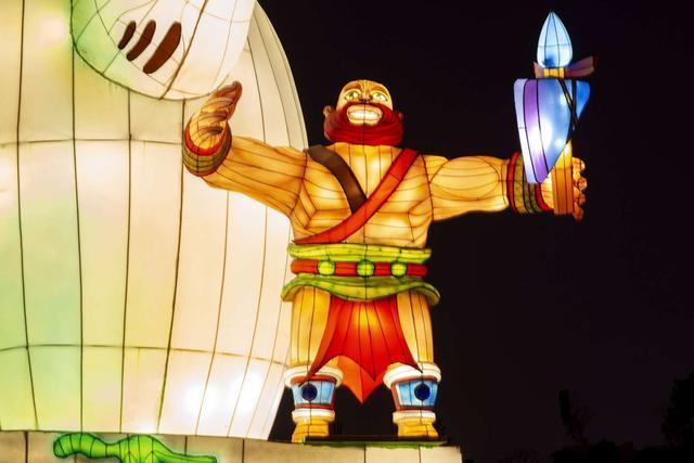 来西安看灯展，两个地方不错过