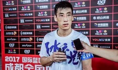 职业生涯场均11.2分，王晶为何在30岁时就离开了CBA？