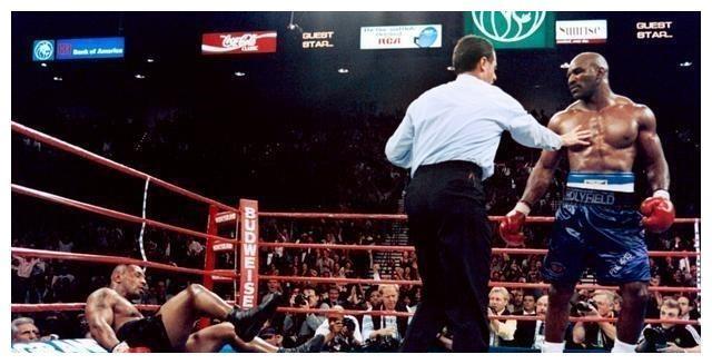 拳王霍利菲尔德不为人知的往事,11岁时因连续失利险些放弃拳击!