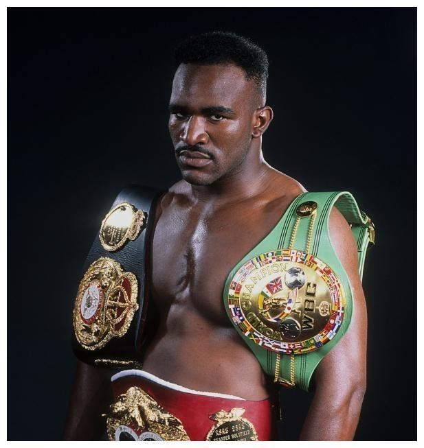 拳王霍利菲尔德不为人知的往事,11岁时因连续失利险些放弃拳击!