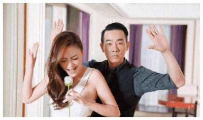 ​嫁大21岁三婚偶像，在老公重病时离婚，再嫁富商幸福美满