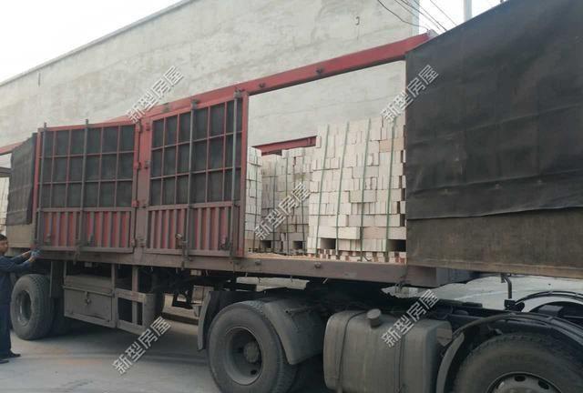 河北农村红砖6毛惹争议，网友：南京涨到2元！自建房已成无底洞