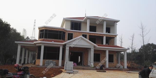 河北农村红砖6毛惹争议，网友：南京涨到2元！自建房已成无底洞