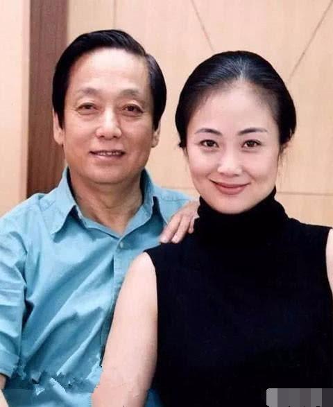 82岁老艺术家老来得子，网友：没想到还是个儿子！