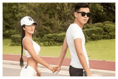 公认的“冻龄女神”，甩林志玲几条街！儿子都称她为“妖精”！