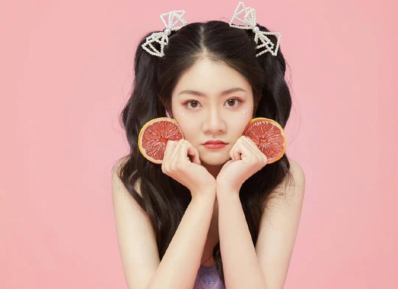  折扇京剧美女的短句汇聚70条