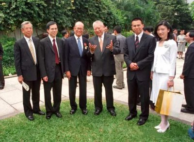 ​李嘉诚两个儿子：一个从中国撤资后又想回来，一个一直想投资中国