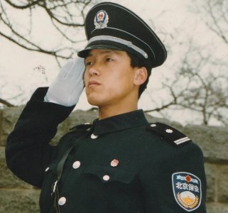 ​27年前北大保安考上北大，成功逆袭轰动全国，他究竟是如何做到的
