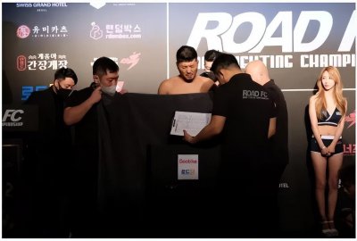 ​偷袭敖日格勒的韩国渣男权亚率，蒸桑拿减重晕倒，日本拳手无语