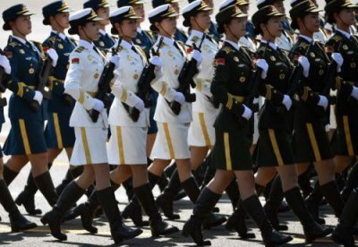 ​各国女兵制服比拼，日本爱臭美，中国漂亮，这国尴尬！