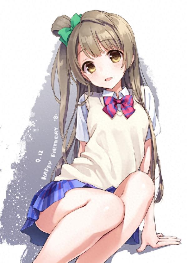 动漫美少女倾心演绎半扎丸子头，甜美又可爱的美图欣赏