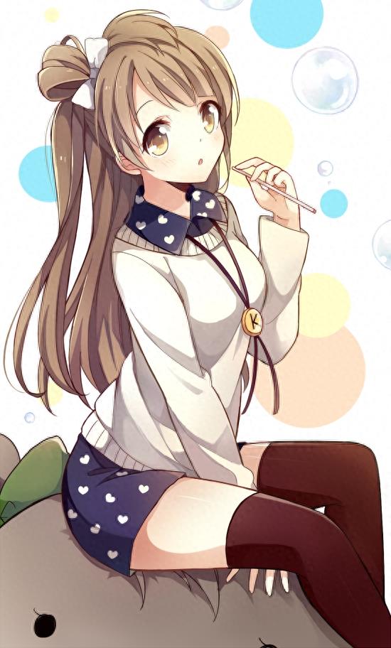 动漫美少女倾心演绎半扎丸子头，甜美又可爱的美图欣赏