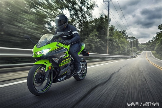 川崎 Ninja 400 国内上市发布 售价4.98万元