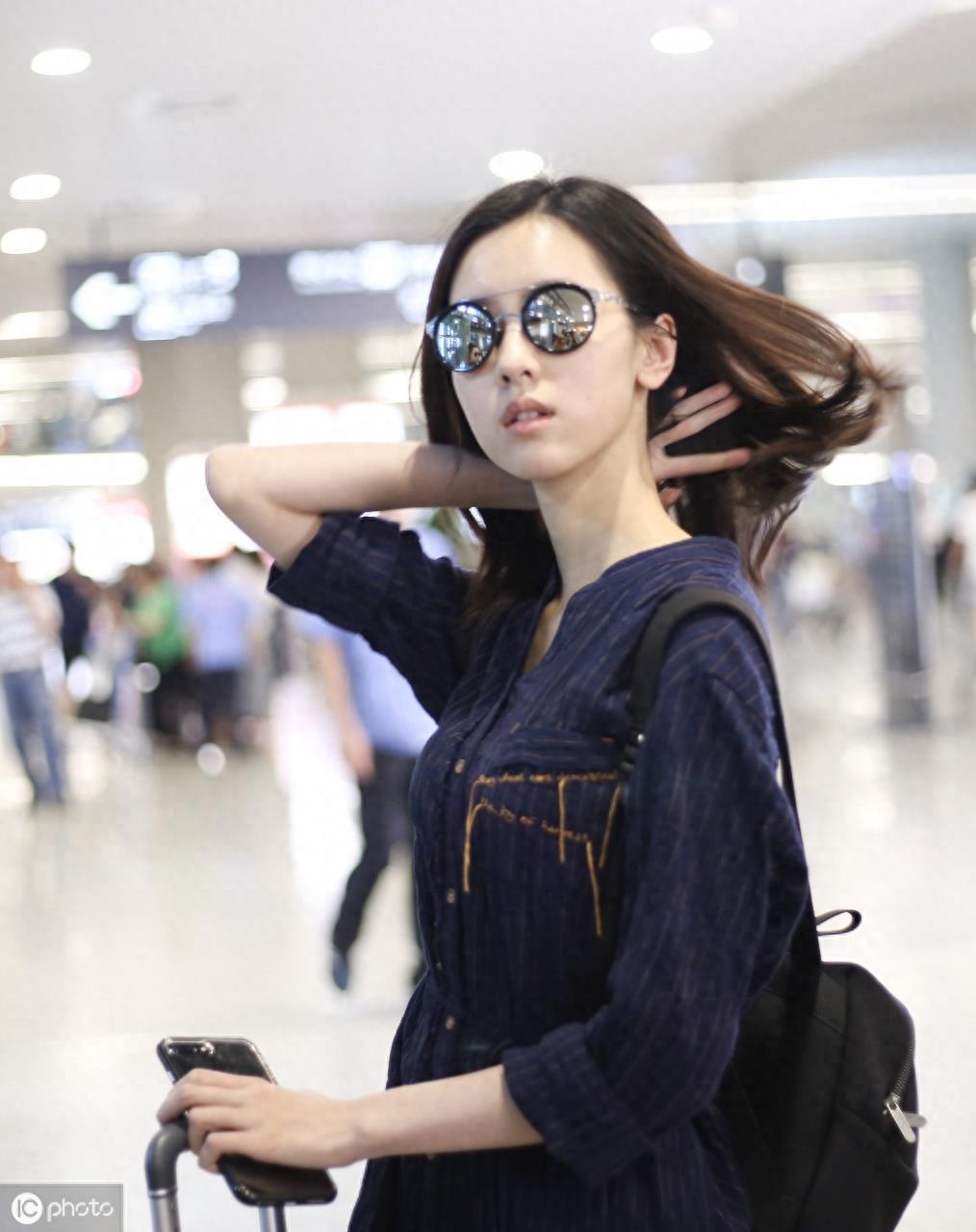 清丽脱俗的美人——陈都灵