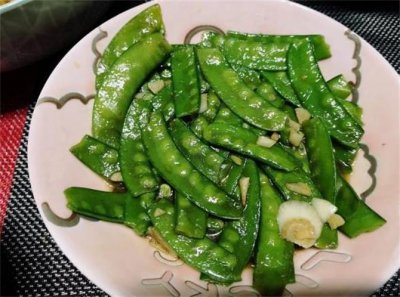​正是吃豌豆荚的季节，分享几个家常做法，简单好吃，色香味俱佳