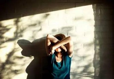 ​自己一个人独处发的安静朋友圈 一个人安静的经典说说