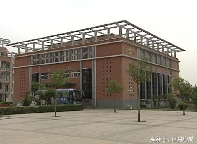 城市角落探秘系列之焦作市第一中学