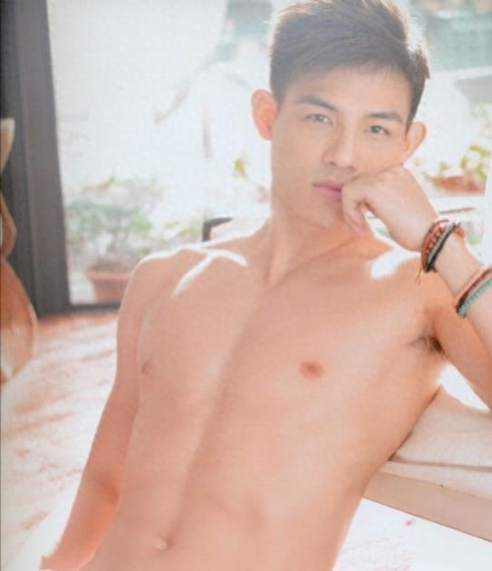 双面男神赵劲皓写真，一面阳光，一面硬汉
