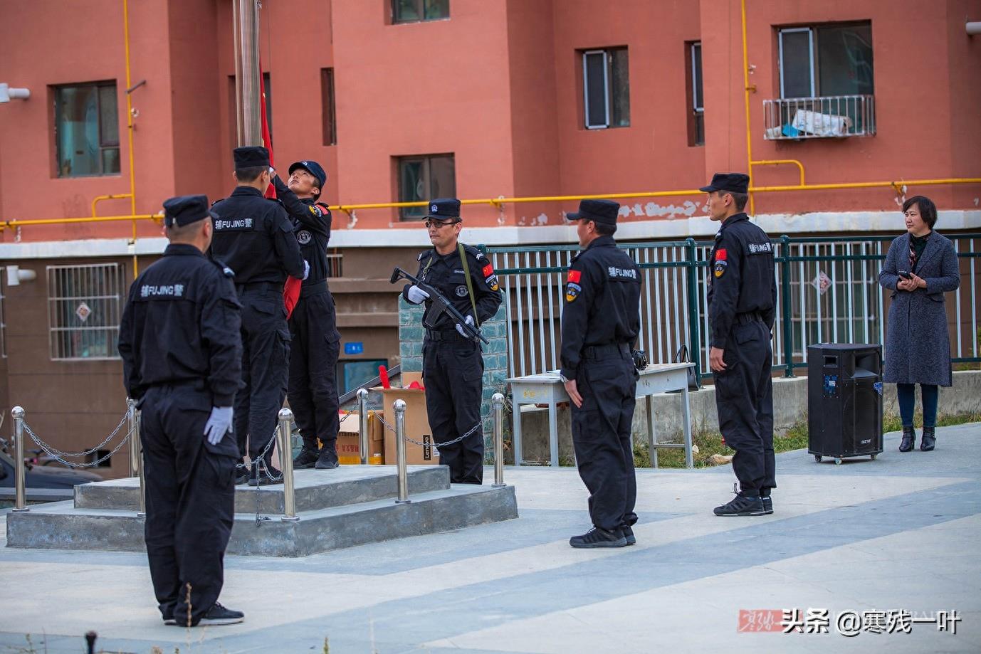 经常有人问新疆安全吗？不用我来说，让他们来告诉你