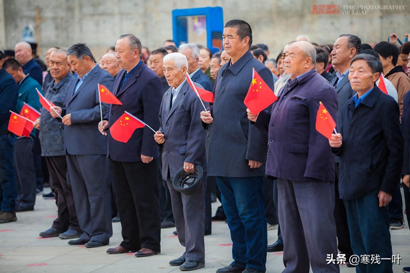经常有人问新疆安全吗？不用我来说，让他们来告诉你