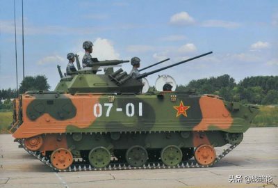 ​我国空降兵重装化的关键，03式空降战车，打造自己的战略预备力量