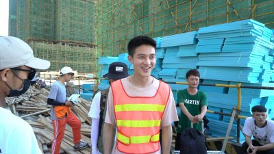 ​你要的《独家记忆》演员幕后照来啦，还不快来收图！