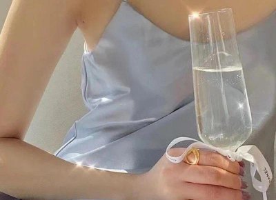 ​三毛伤感情话语「日常表白媳妇的话」