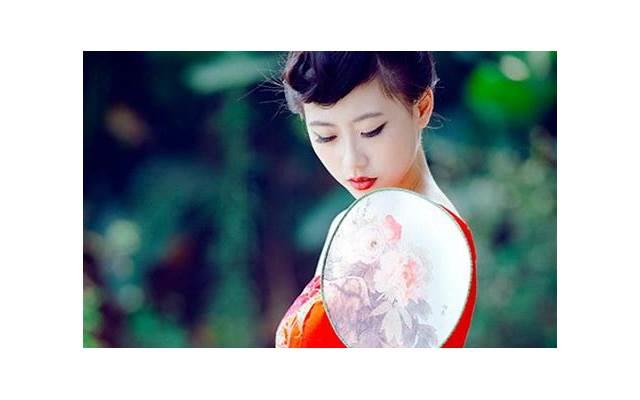 逗女生开心的幽默套路 逗女孩子开心的话题