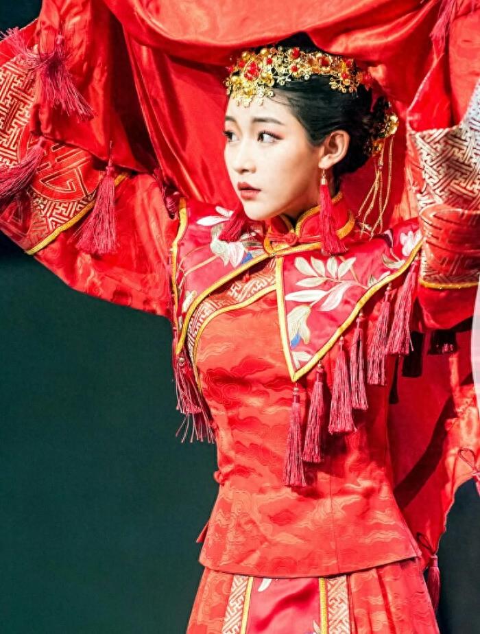 内地新人姜嫄