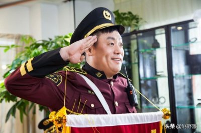 ​“诗疯”宋晓峰又作诗了，为农民工二问，不许笑，满满的正能量