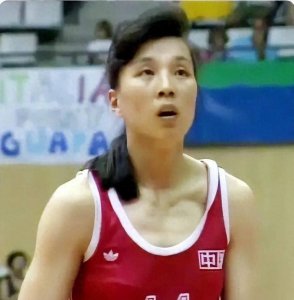 ​篮球“三朝元老”柳青：中国篮球的不灭传奇，家族荣光代代相传