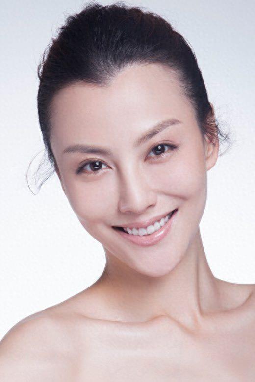 江易珈在电视剧《最美的时光》有着出色的表演，女强人角色受认可