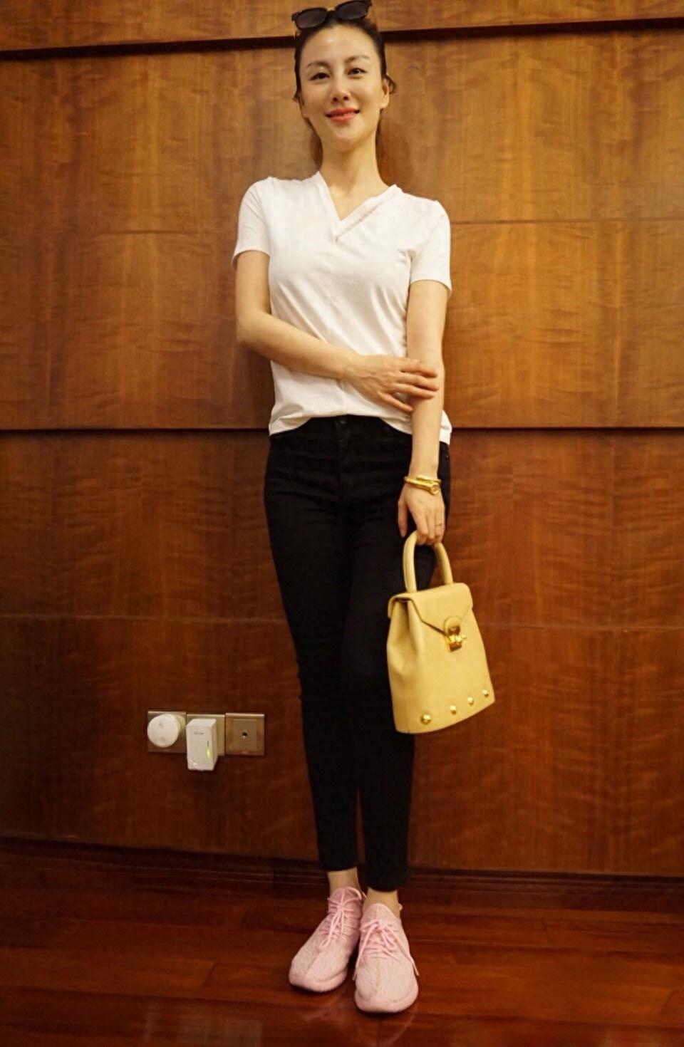 江易珈在电视剧《最美的时光》有着出色的表演，女强人角色受认可