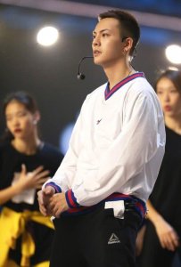 ​陈伟霆真是一个奇男子，短寸造型也能撩哭人，吹爆陈伟霆颜值