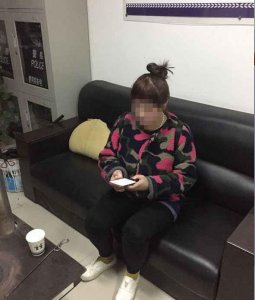 ​陕西：滴滴司机途中甩客 民警及时救助