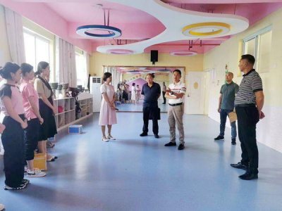 ​汉滨区教体局领导检查指导幼儿园秋季开学准备工作