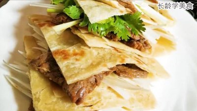 ​熏肉大饼家常版操作简单，注意二点做出完美大饼，家做超级实惠