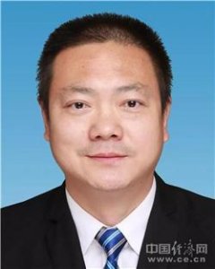 ​张斌出任昆明市委常委、常务副市长