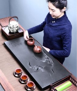 ​乌金石茶盘，为何深受爱茶人士的喜爱？难道仅仅是因为好看吗？