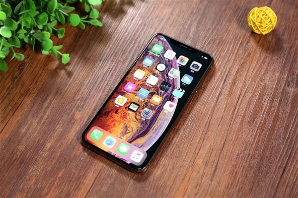 iphone官方皮套和硅胶壳（新iPhone真皮皮套上架）(4)