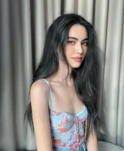 ​泰国颜值女明星Mai Davika，颜值和身材完全不输！
